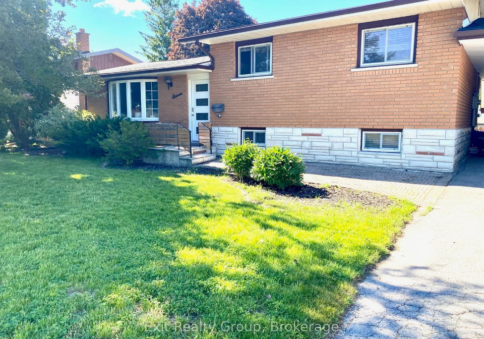 11-somerset-street-quinte-west-ontario-x13469602