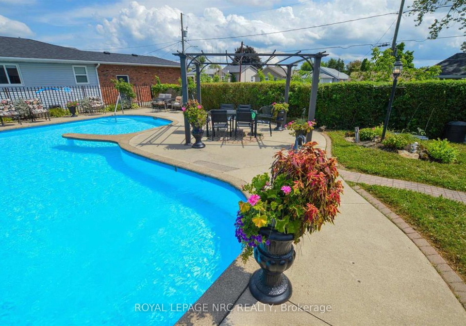 68-pine-street-s-thorold-ontario-x13469638