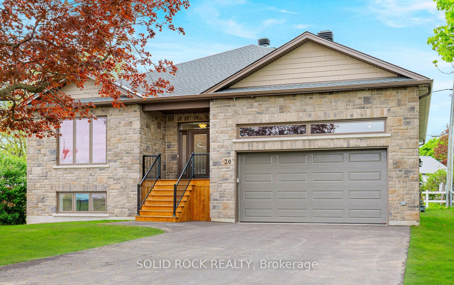 30-lakeview-drive-south-dundas-ontario-x13469648