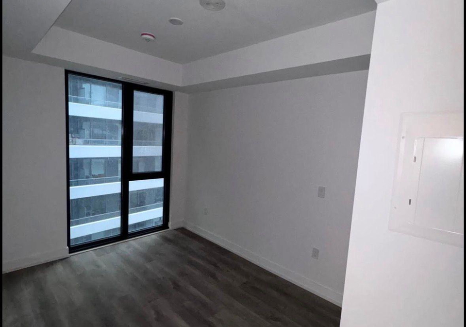 1-jarvis-street-hamilton-ontario-x13469702