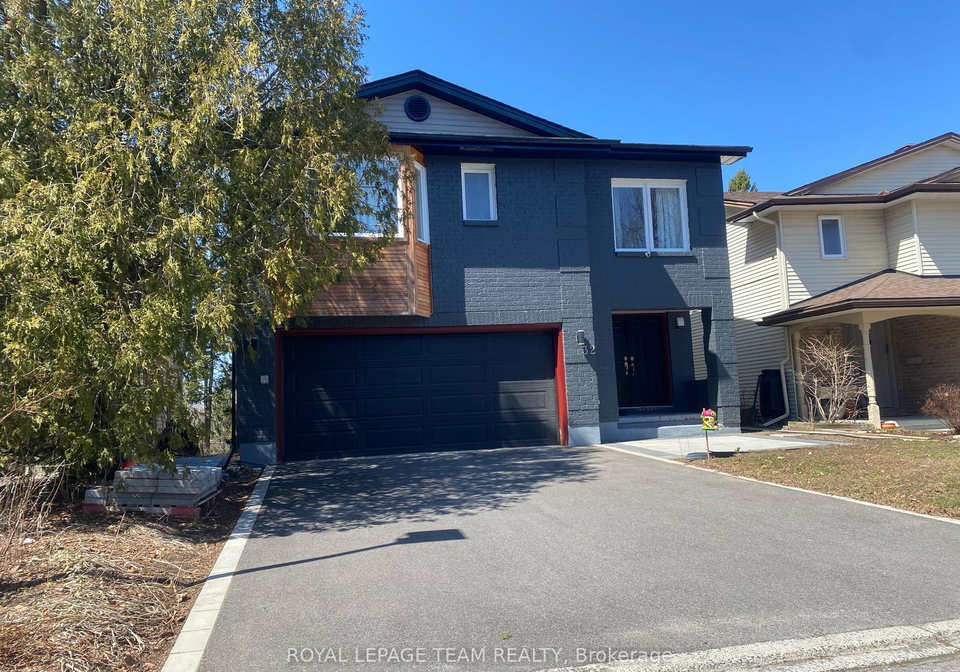 32-hackett-street-ottawa-ontario-x13469722