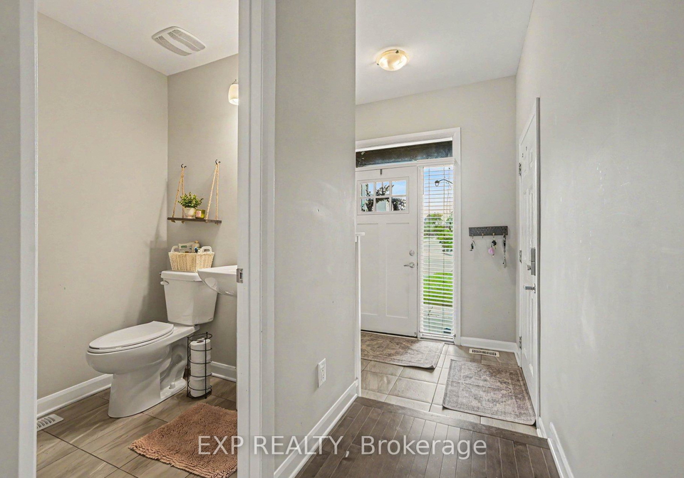 92-gardenpost-terrace-ottawa-ontario-x13469884
