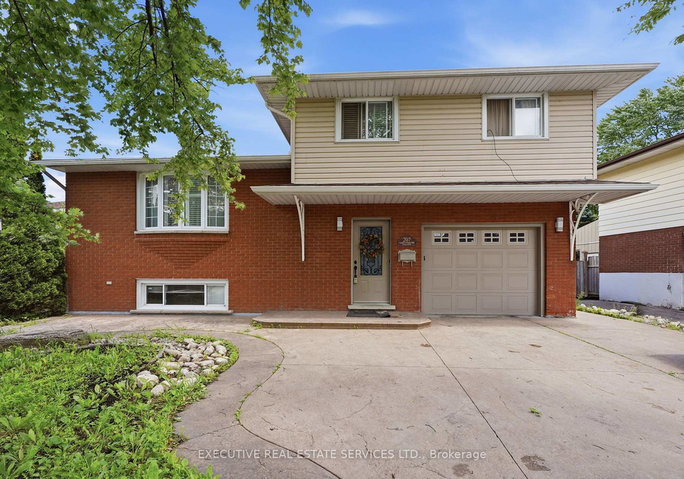 207-christopher-drive-cambridge-ontario-x13469886