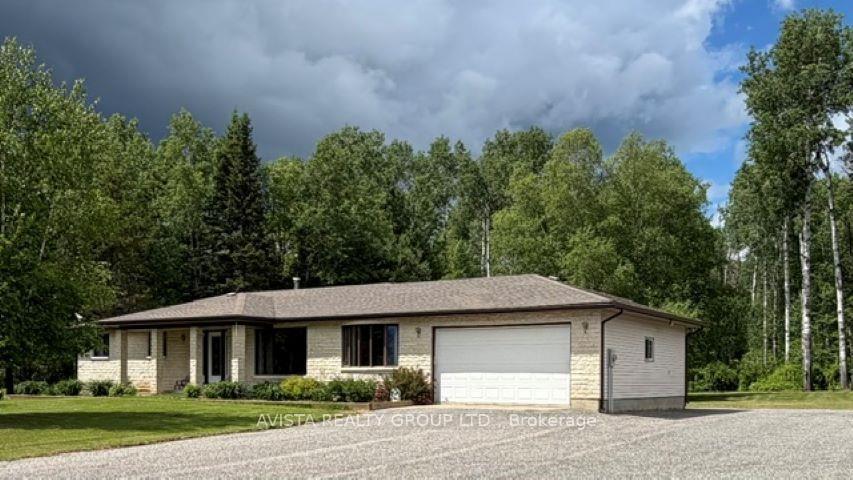 44-cardiff-drive-oconnor-ontario-x13469910