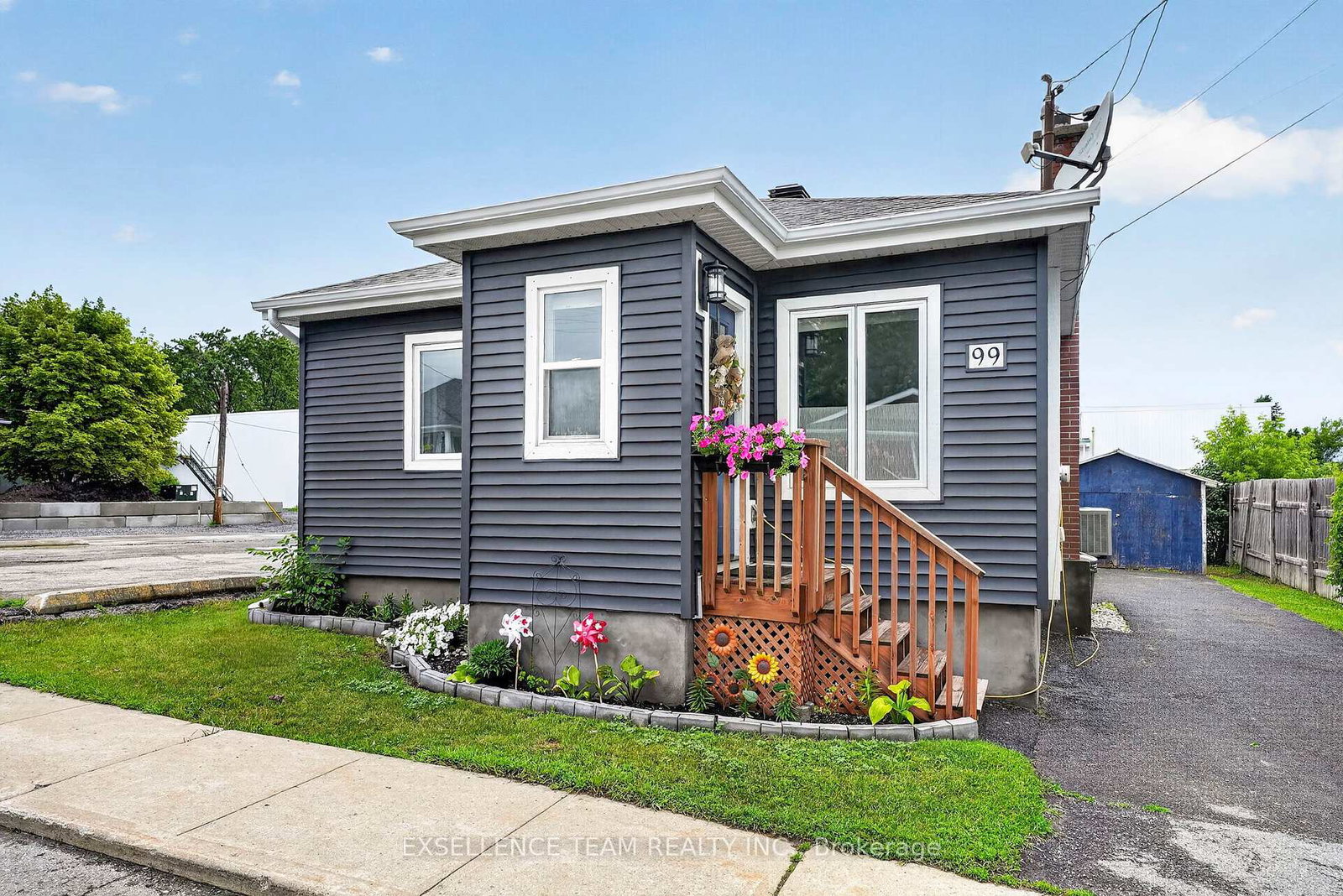 99-lochiel-street-e-north-glengarry-ontario-x13469924