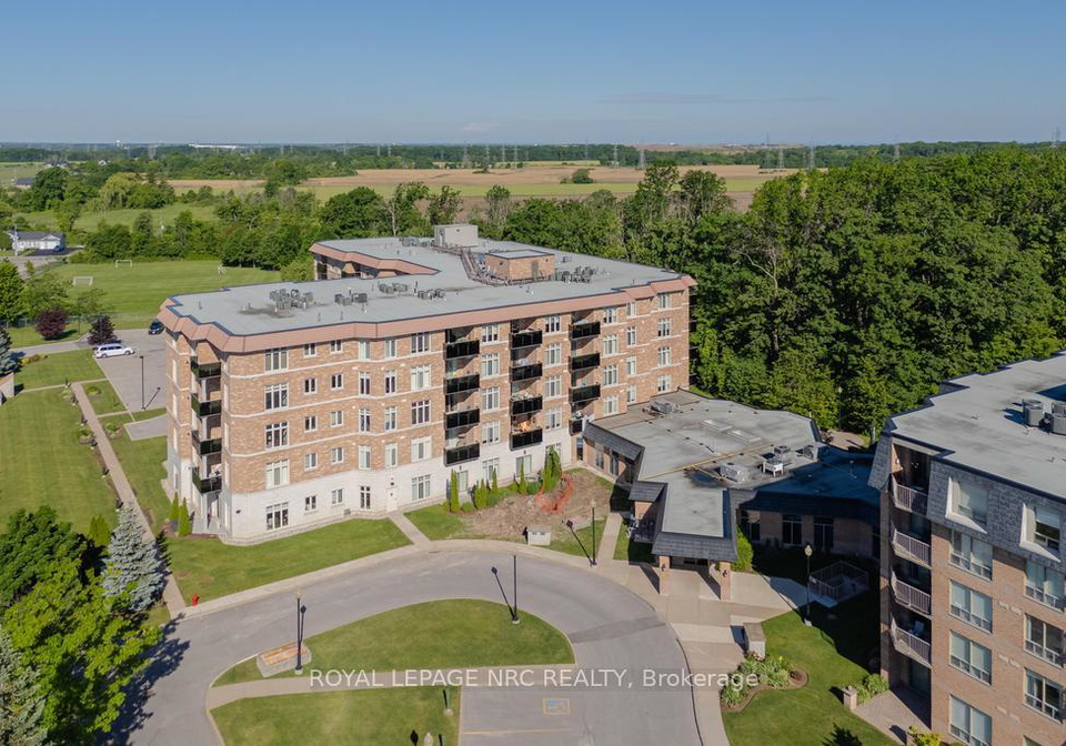 8111-forest-glen-drive-niagara-falls-ontario-x13469966