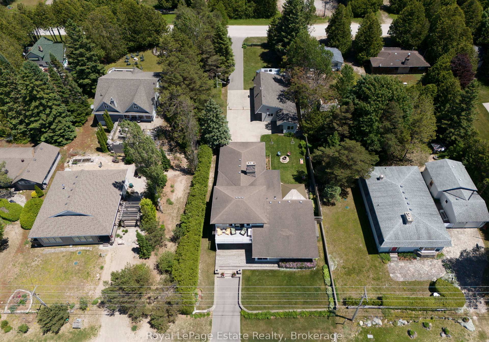 319-lakeshore-boulevard-n-south-bruce-peninsula-ontario-x13470012
