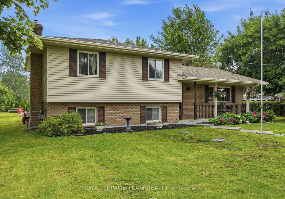 19238-richmond-court-south-glengarry-ontario-x13470068