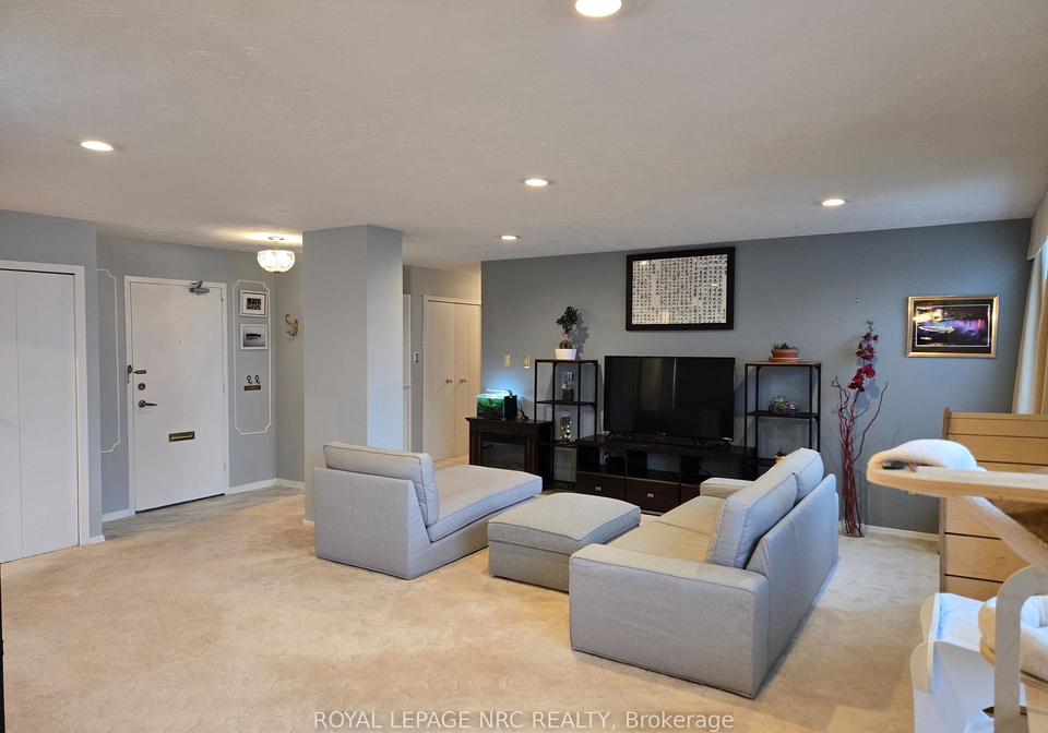35-towering-heights-boulevard-st-catharines-ontario-x13470092