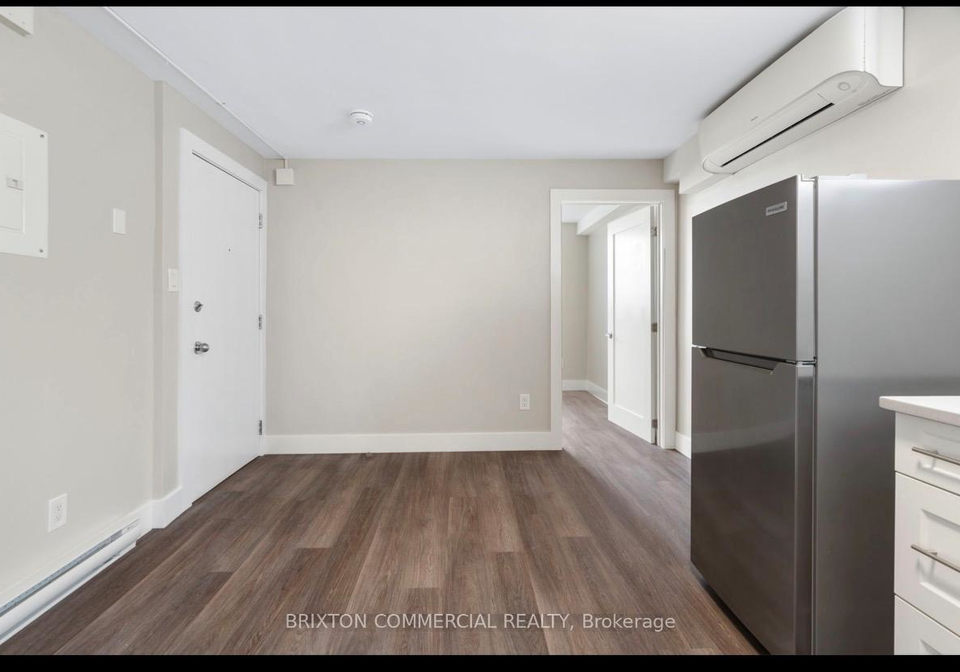 586-victoria-street-s-kitchener-ontario-x13470214