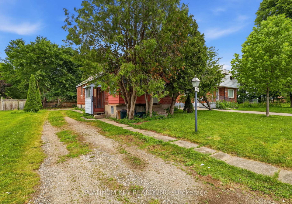 1271-crumlin-side-road-london-east-ontario-x13470474