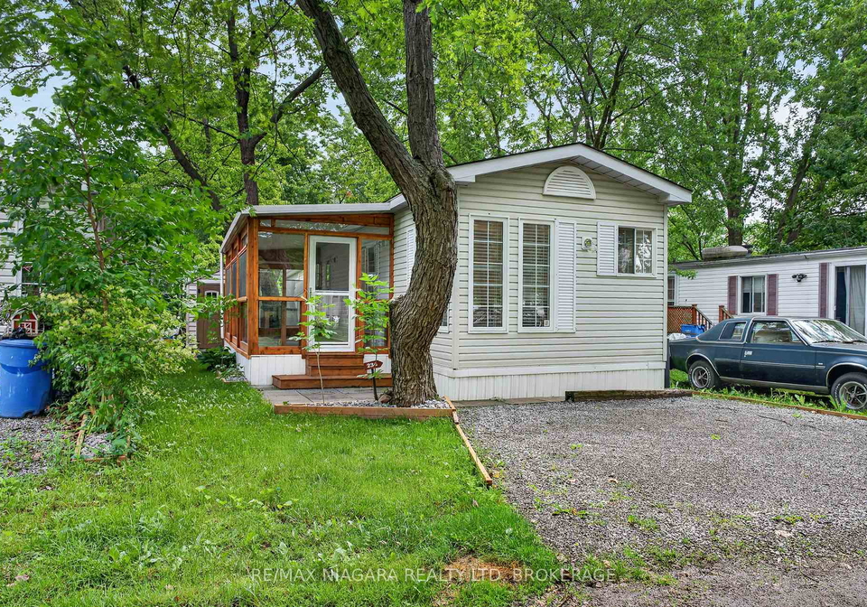 8845-lundys-lane-niagara-falls-ontario-x13470546