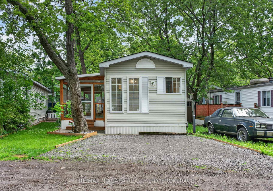 8845-lundys-lane-niagara-falls-ontario-x13470546