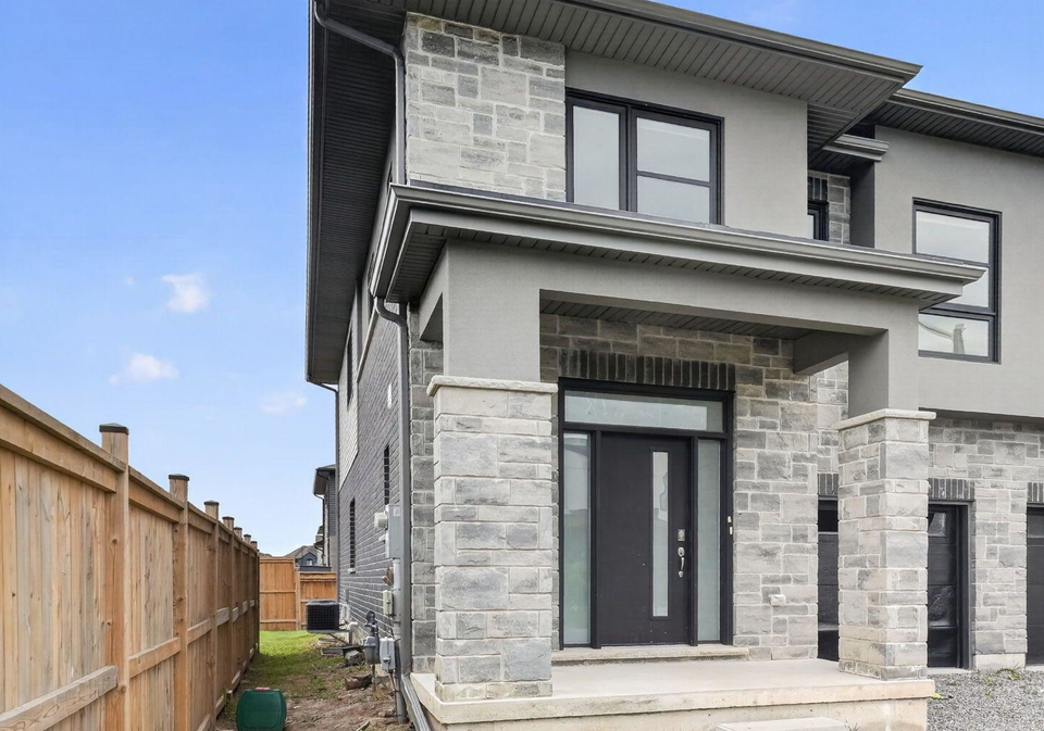 7213-parsa-street-niagara-falls-ontario-x13470696