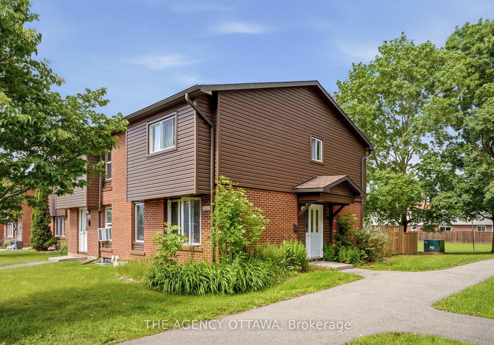 3202-stockton-drive-ottawa-ontario-x13470754