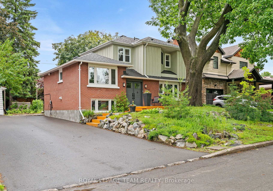 631-courtenay-avenue-ottawa-ontario-x13470792