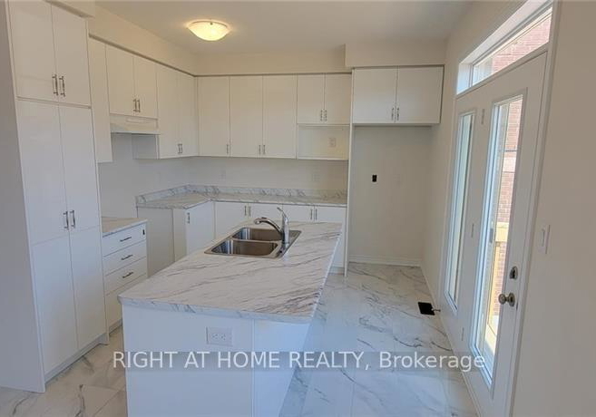 36-granite-ridge-trail-hamilton-ontario-x13471118