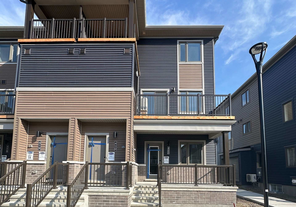 422-lillian-freiman-private-ottawa-ontario-x13471192