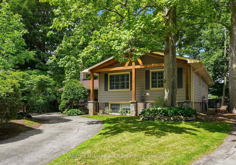 28-nuthatch-place-cambridge-ontario-x13471314