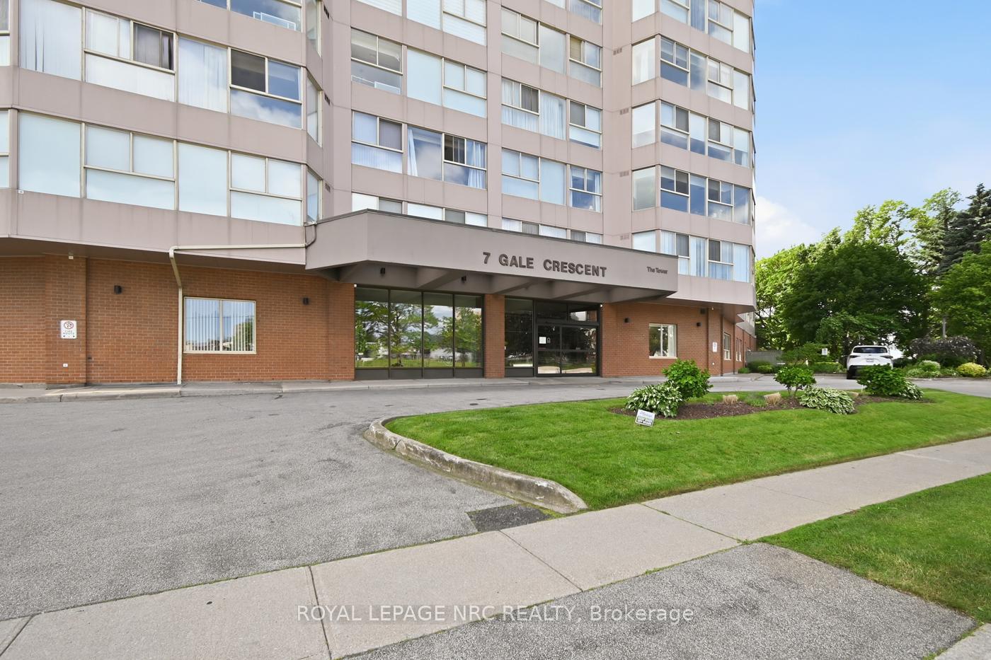 7-gale-crescent-n-st-catharines-ontario-x13471426