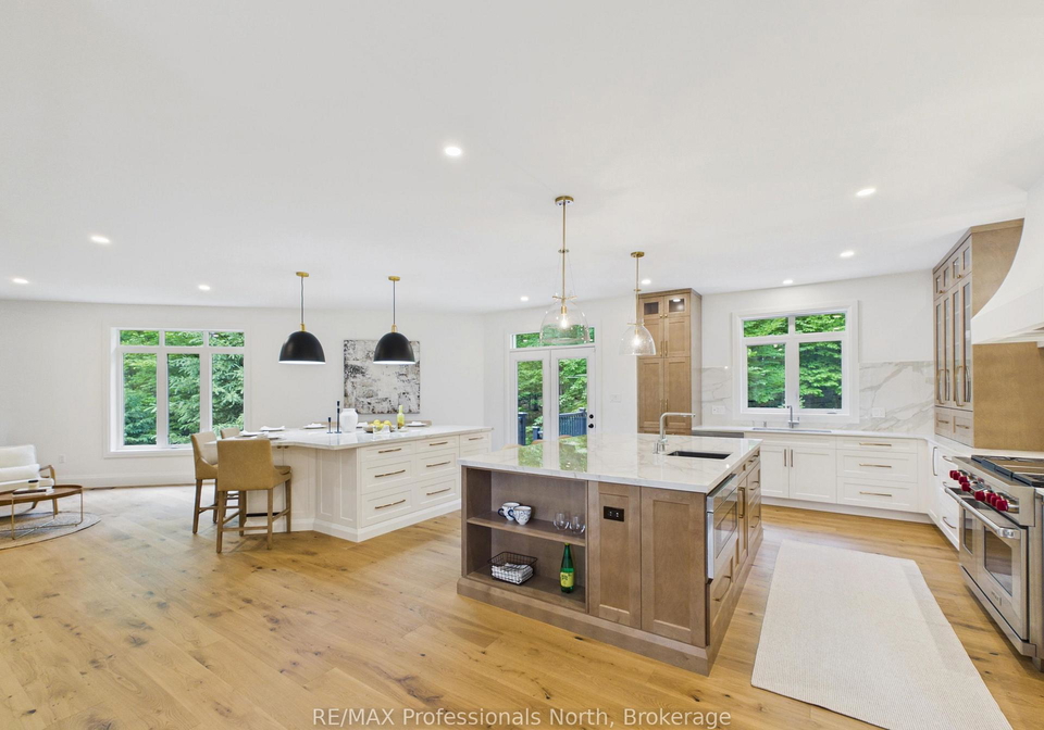 126-deerfoot-trail-huntsville-ontario-x13471442