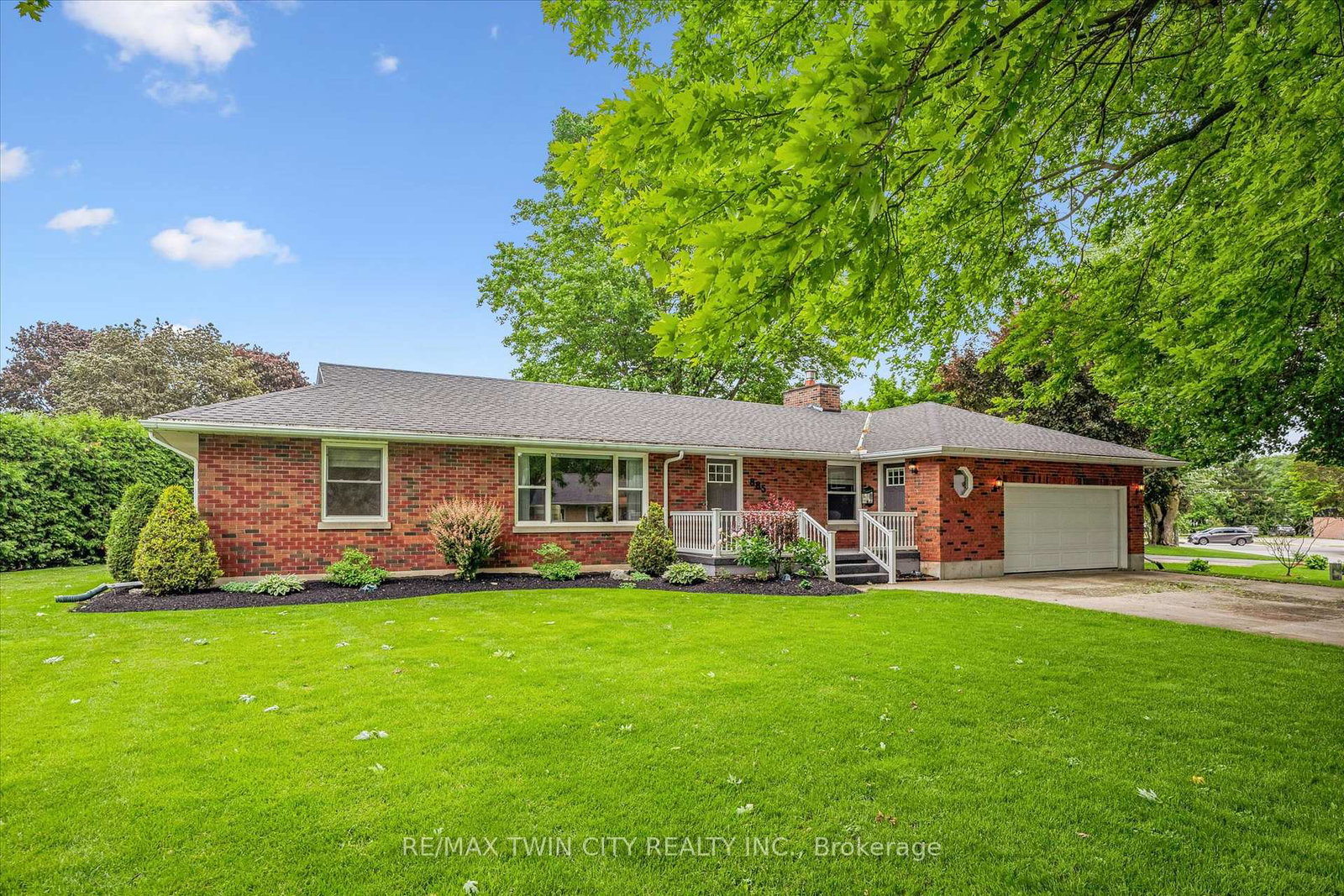 885-winston-boulevard-north-perth-ontario-x13471446