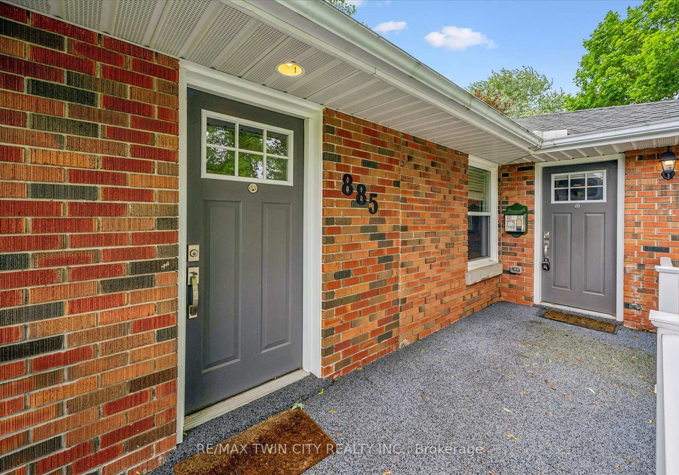 885-winston-boulevard-north-perth-ontario-x13471446