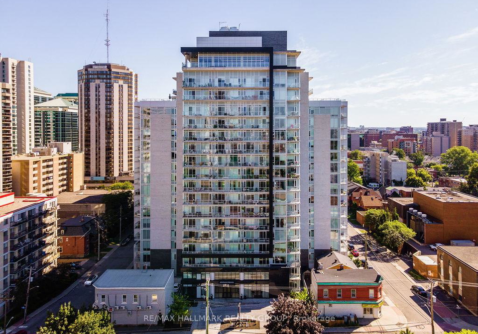 255-bay-street-ottawa-ontario-x13472106