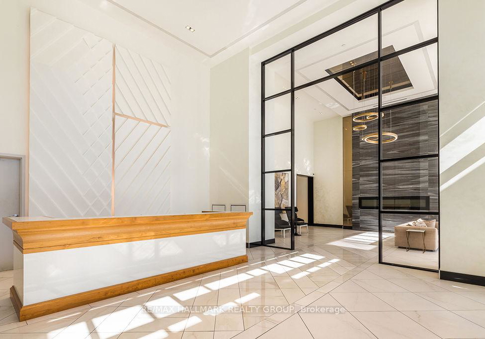 255-bay-street-ottawa-ontario-x13472106