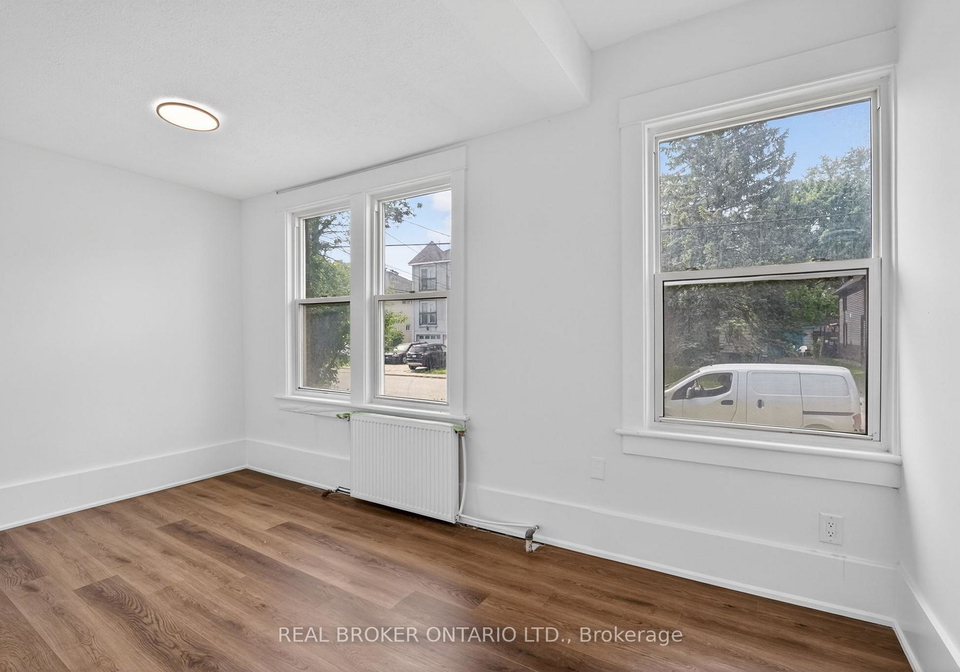 4417-a-ellis-street-niagara-falls-ontario-x13472234