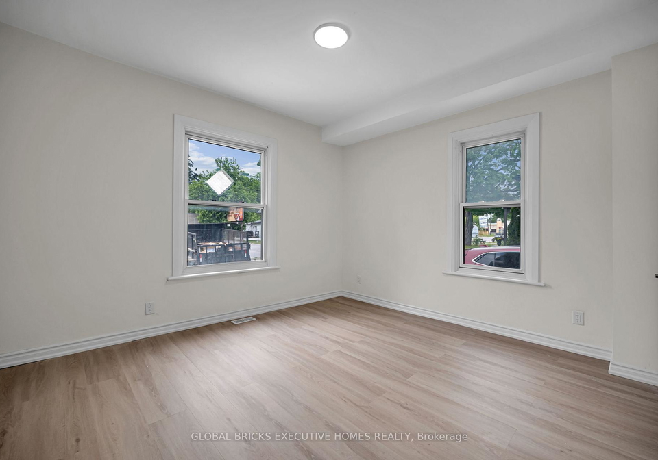 108-lindsay-street-s-kawartha-lakes-ontario-x13472330