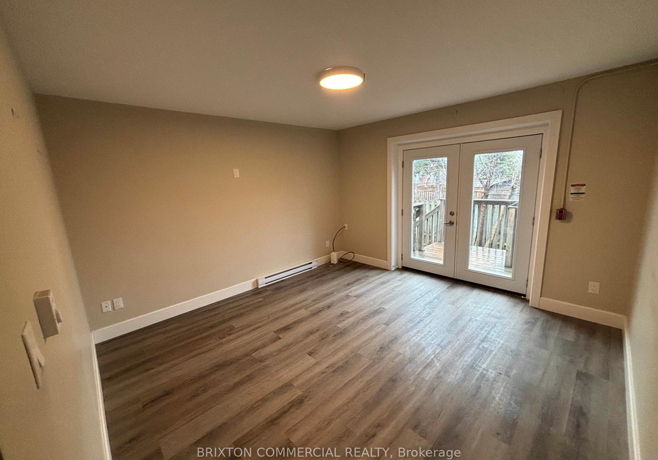 586-victoria-street-s-kitchener-ontario-x13472438
