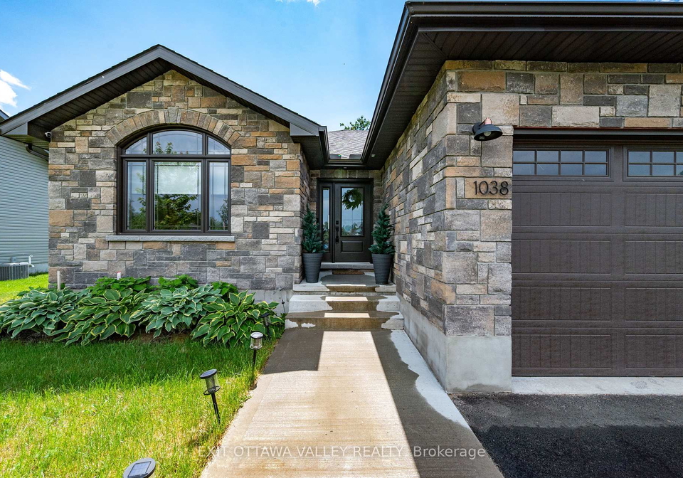 1038-beatty-crescent-deep-river-ontario-x13472448