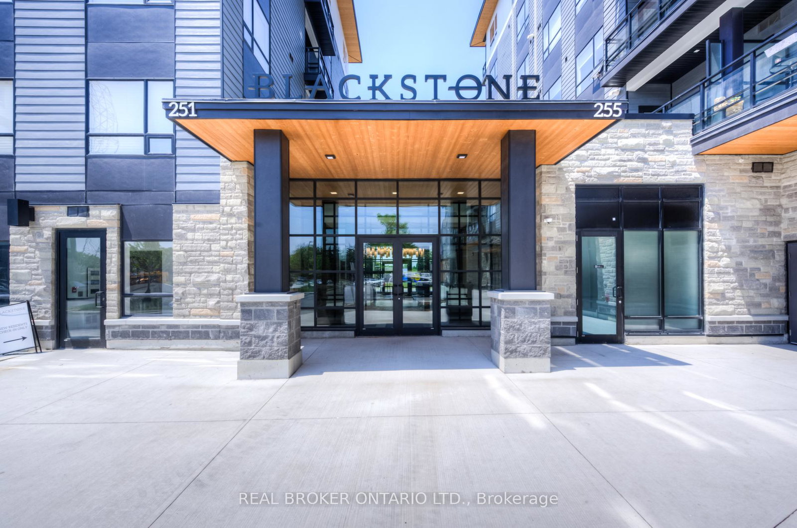 255-northfield-drive-e-waterloo-ontario-x13472536