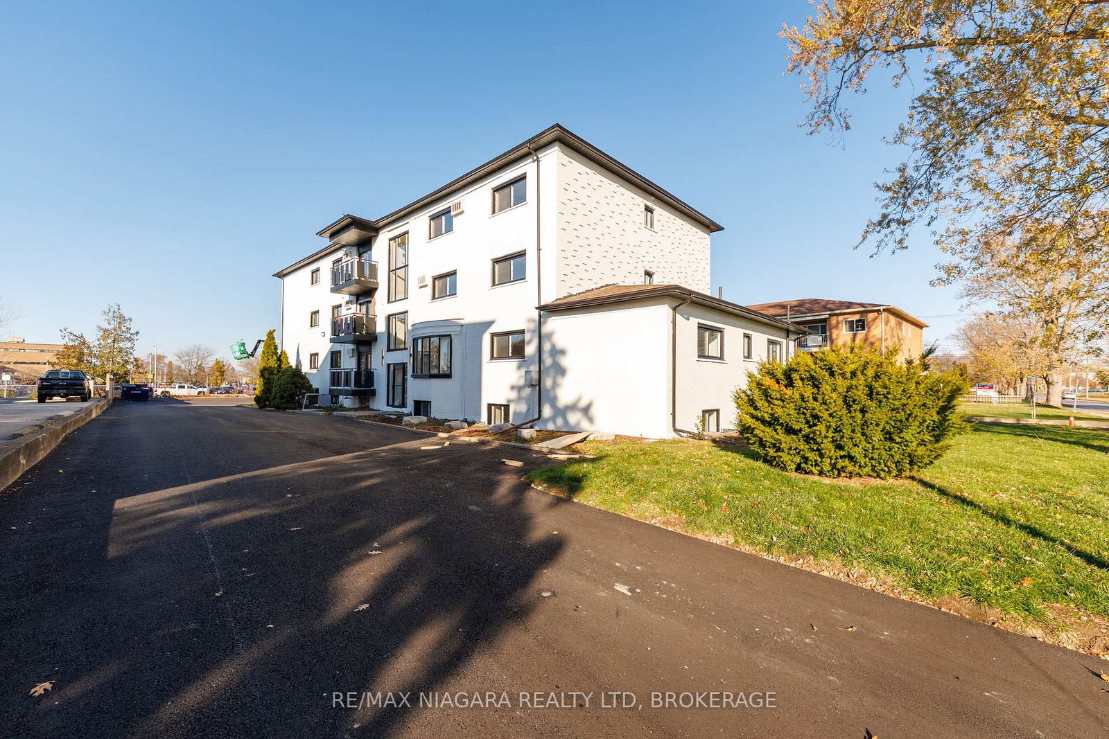 141-plymouth-road-welland-ontario-x13472580