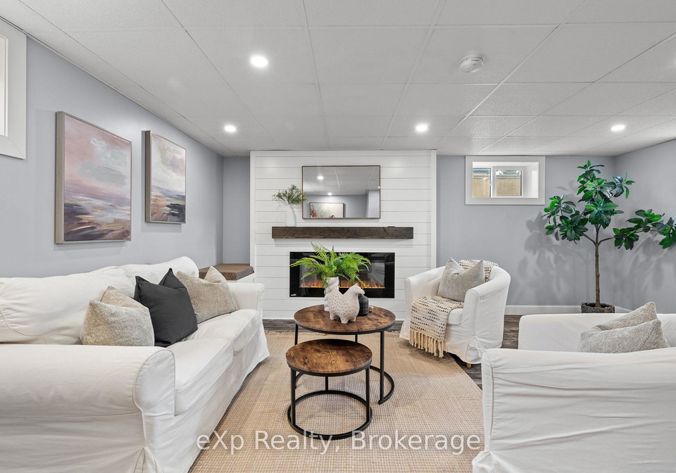 236-sydenham-street-strathroy-caradoc-ontario-x13472856