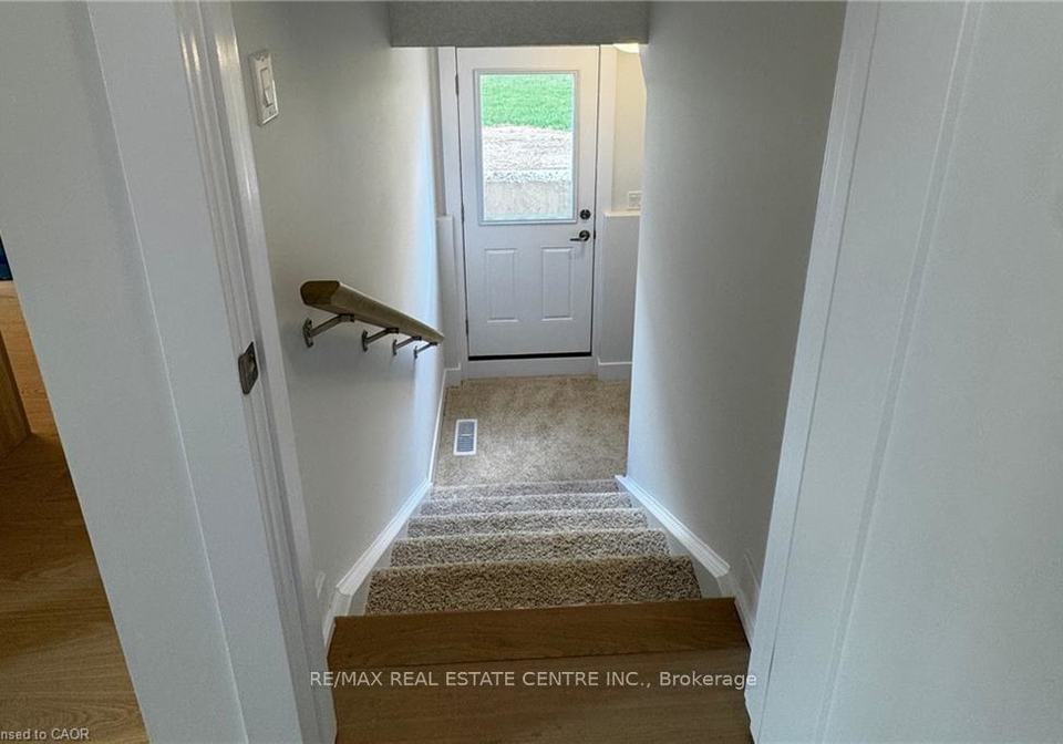 123-maple-street-mapleton-ontario-x13473030