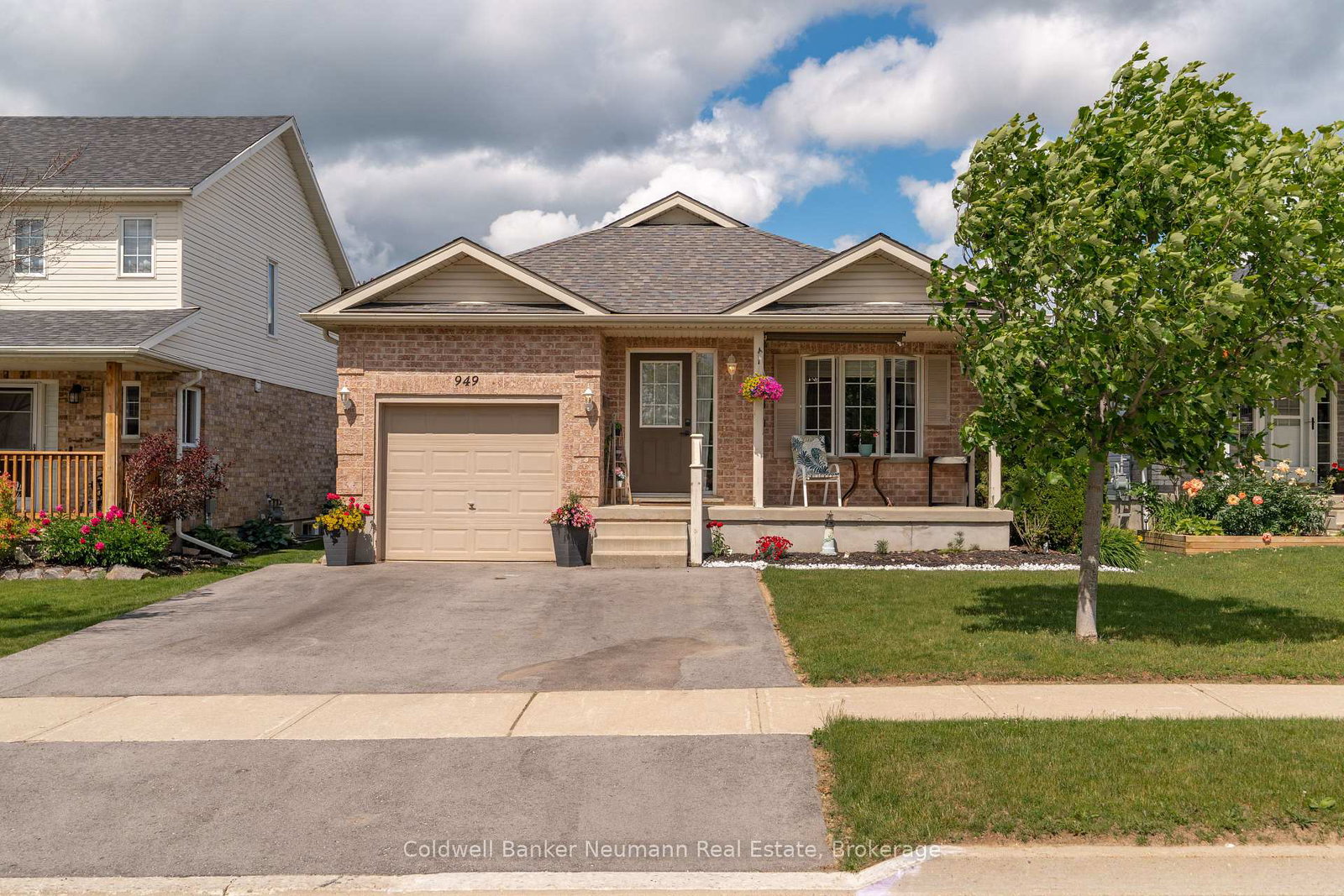 949-gzowski-street-centre-wellington-ontario-x13473378