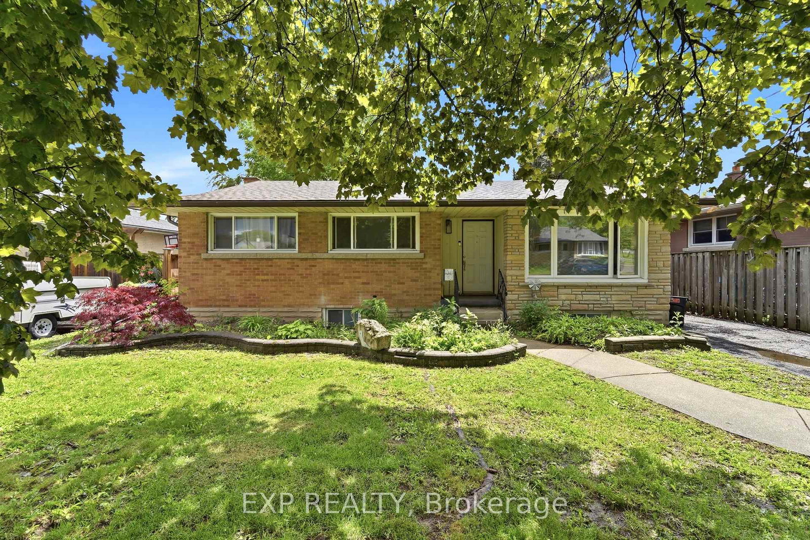 133-kingslea-drive-hamilton-ontario-x13473534
