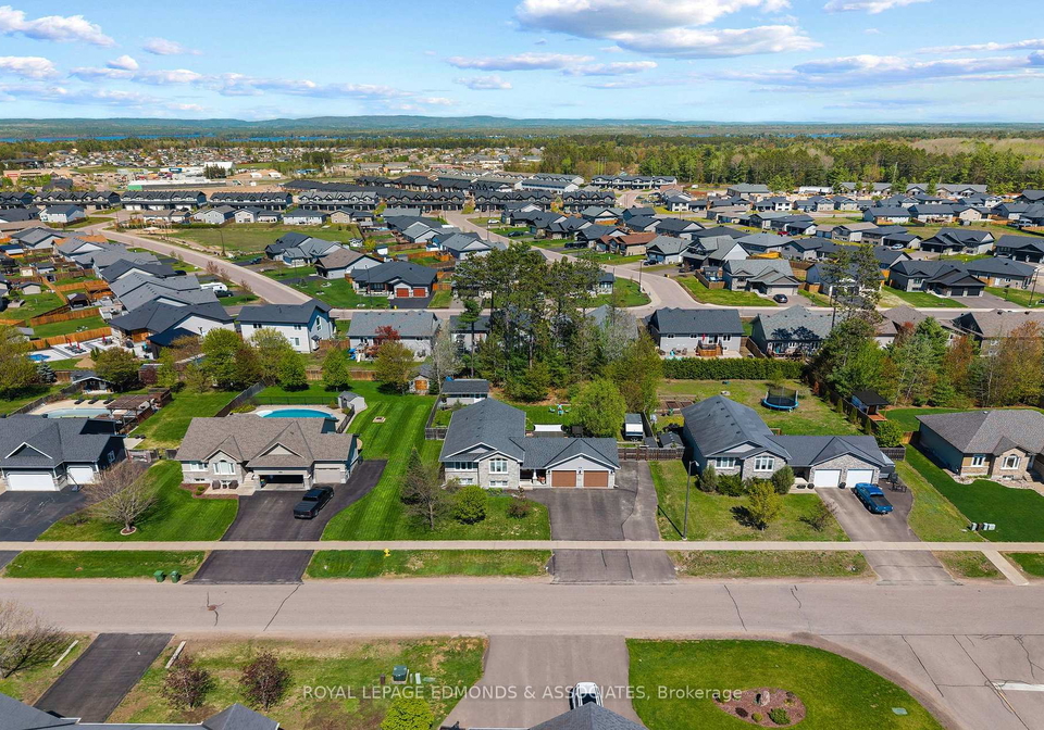 51-bedard-boulevard-petawawa-ontario-x13473640