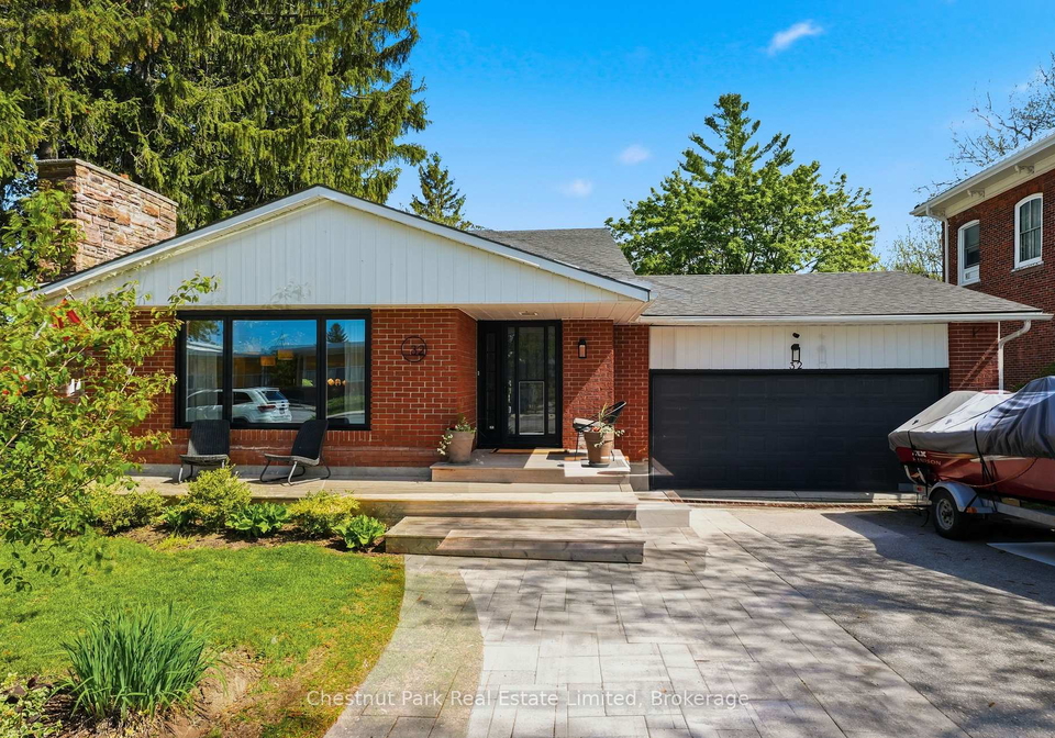 32-barker-street-prince-edward-county-ontario-x13473678