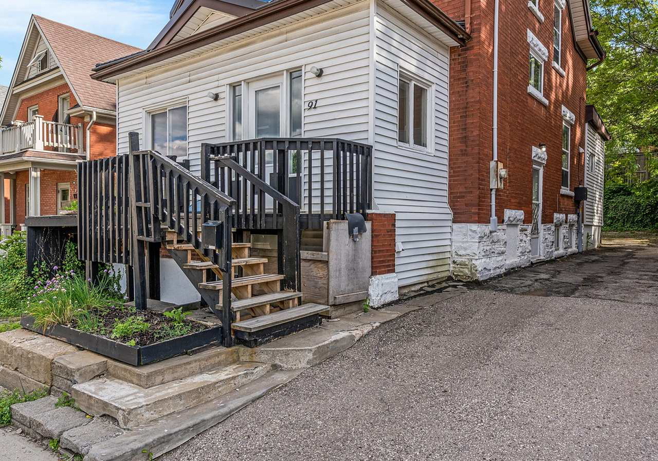 91-charles-street-e-kitchener-ontario-x13473740
