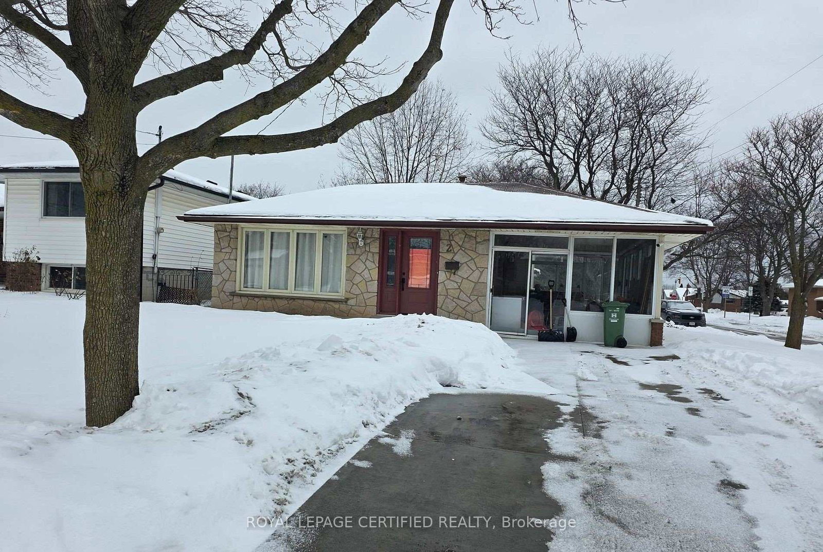 2-rideau-crescent-hamilton-ontario-x13473750