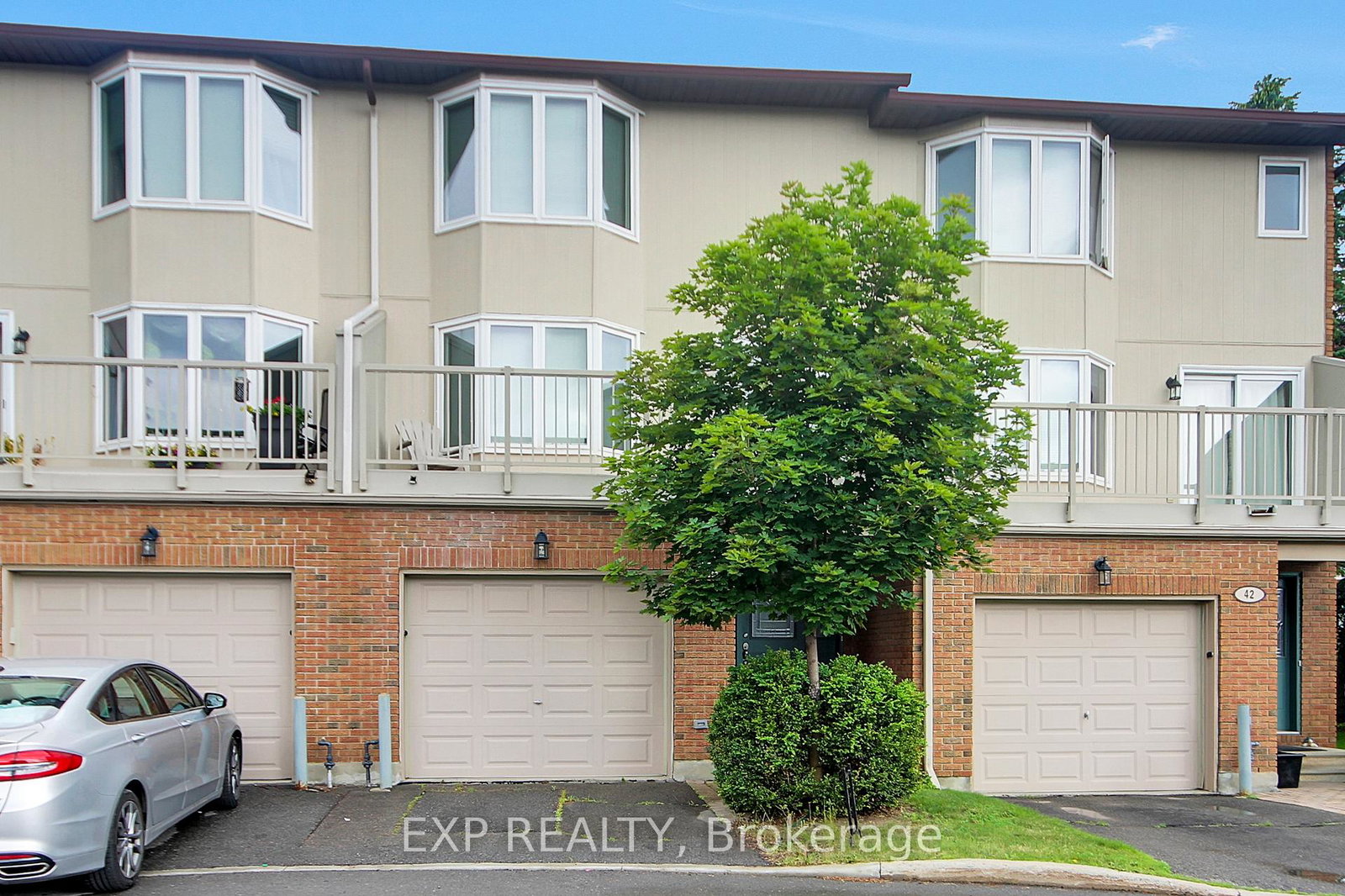 40-huntview-private-ottawa-ontario-x13473776