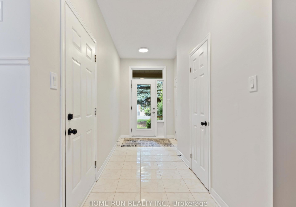 20-redding-way-ottawa-ontario-x13474330