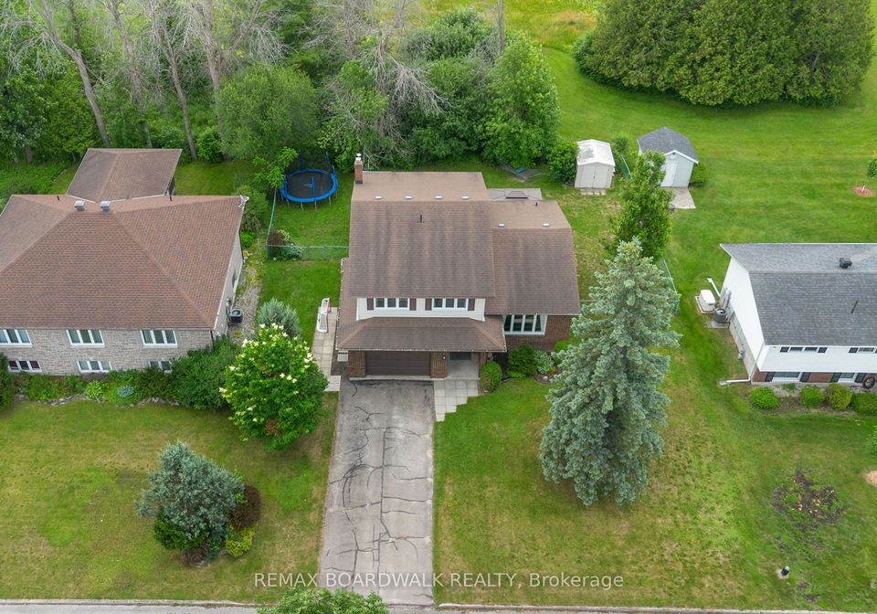 8-jessie-drive-perth-ontario-x13474372