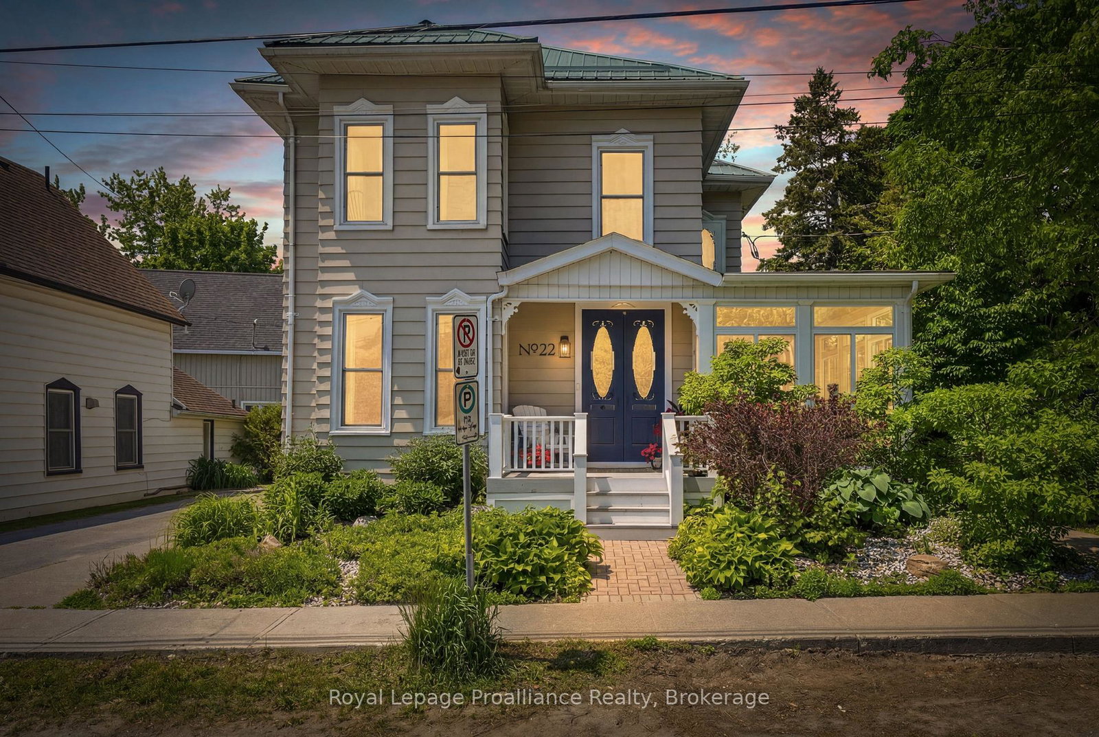 22-west-street-prince-edward-county-ontario-x13474462