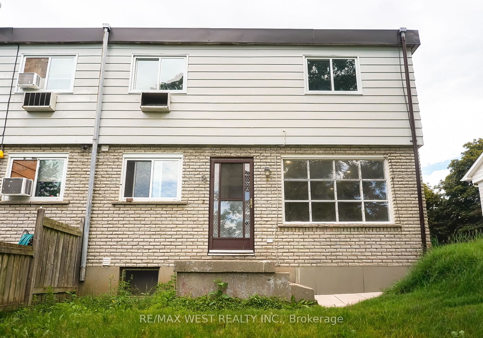 19-brenda-court-brantford-ontario-x13474466