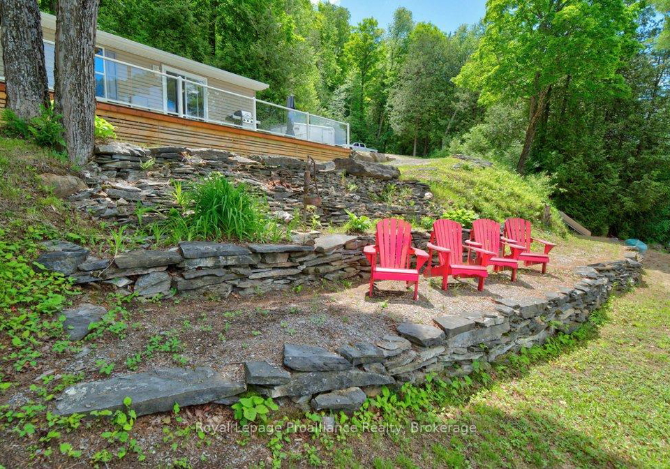 1047a-little-miss-lane-frontenac-ontario-x13474602