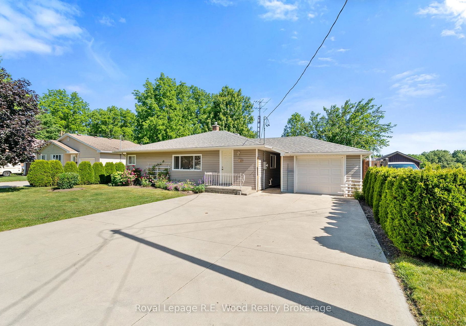 286-walnut-street-chatham-kent-ontario-x13474680
